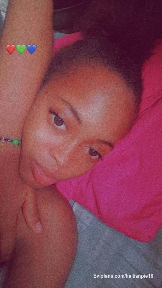 NUDE MADIVIN